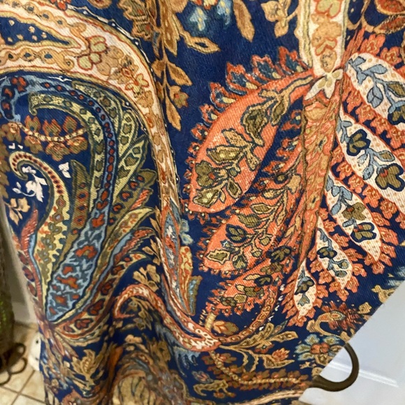 Cashmink Beautiful German Paisley Floral Scarf w Fringe - Picture 4 of 8